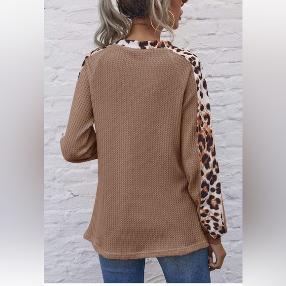 Anna Kaci Leopard Panel Waffle Knit V Neck Sweater - Picture 3 of 8